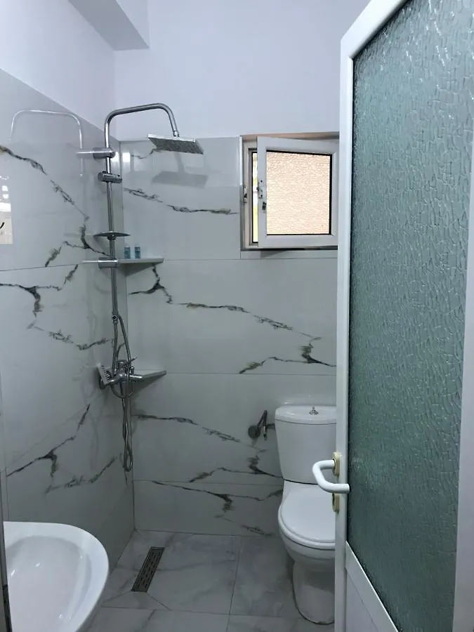 Apartament Roisin Sarandë 0*,